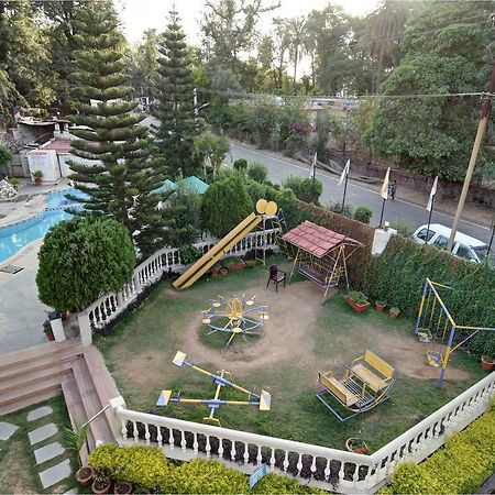 Hotel Savera Palace Mount Âbû Extérieur photo